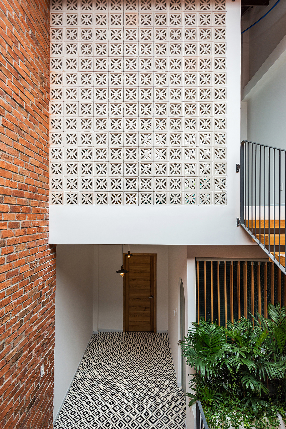 Ngôi nhà phố 72m2 dành ⅓ diện tích cho khoảng thông tầng | Chi.Arch - Hội Kiến Trúc Sư Việt Nam-17