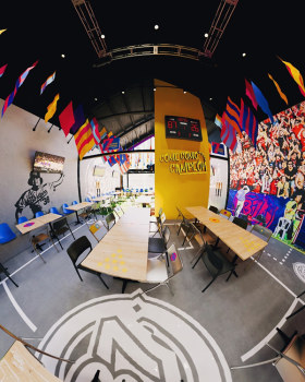 B7 / Sports Bar
