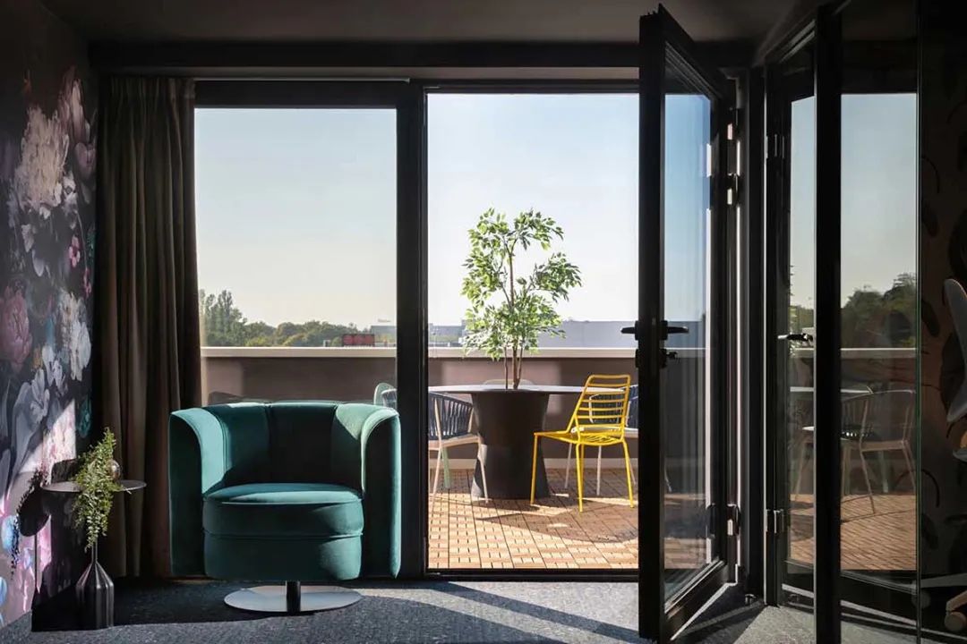 塞尔维亚Delight办公家具展厅丨贝尔格莱德丨Delight Office Solution-31