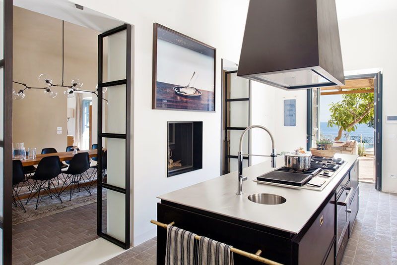 色彩斑斓的现代地中海风格 | 意大利陶尔米纳度假别墅-7