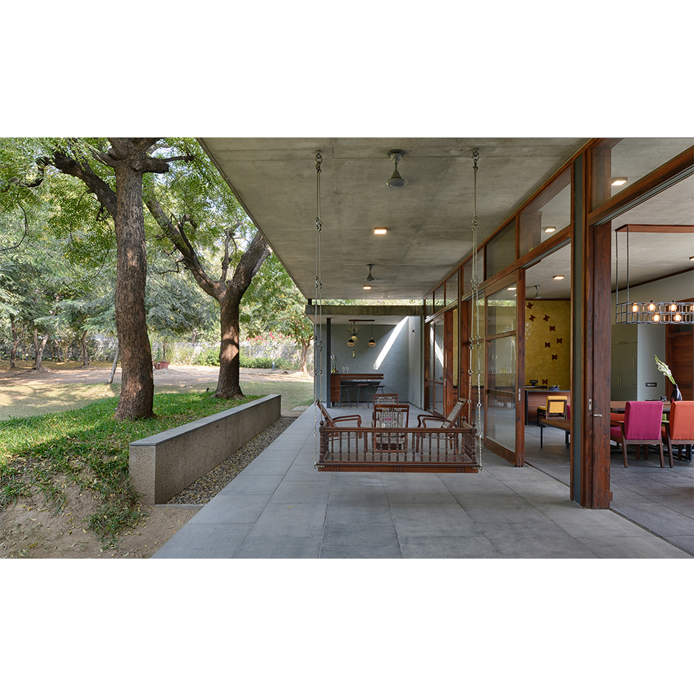 the house by the trees-14