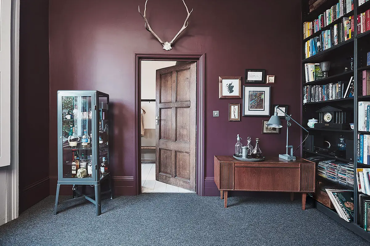 伦敦明亮当代风格别墅设计-12