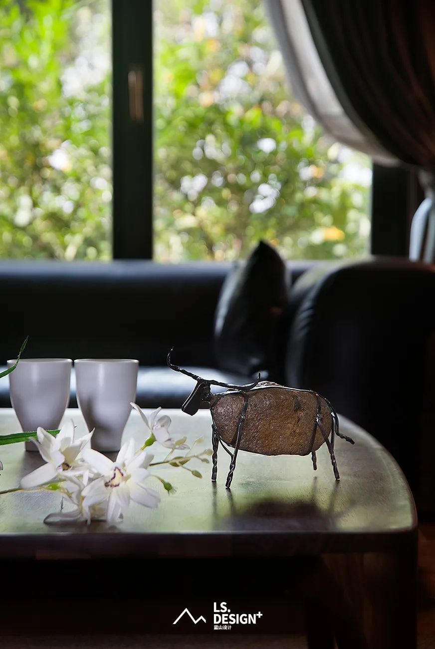 现代山居的自然之美-22