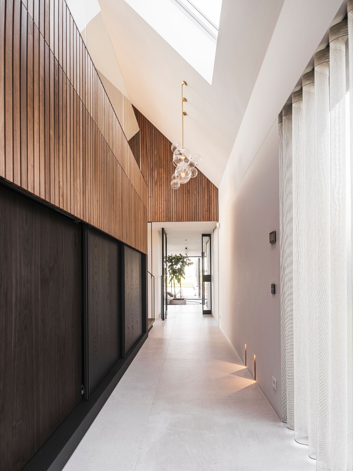 Villa gebouwd onder architectuur-4