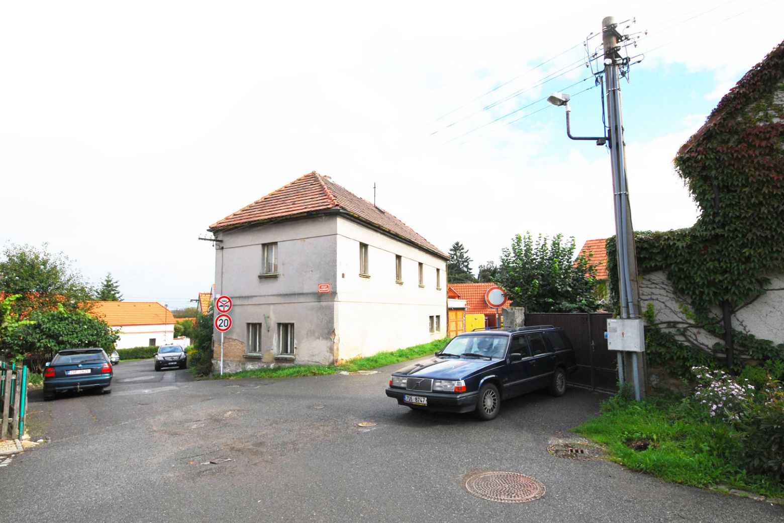 Rodinný dům v Mníšku pod Brdy – Mrva.net-33