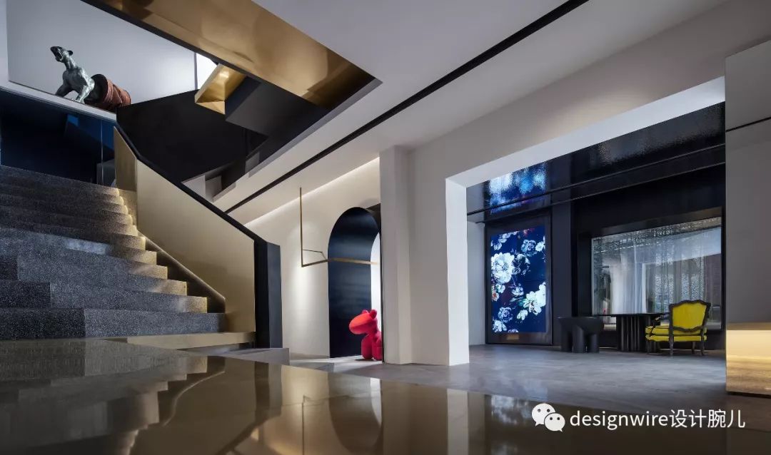 上海老建筑中的现代艺术盒子-11