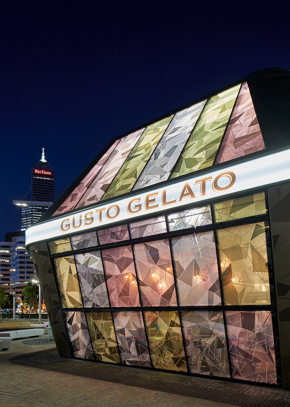 伊丽莎白码头彩色小灯塔丨加拿大维多利亚丨iredale pedersen hook architects-53