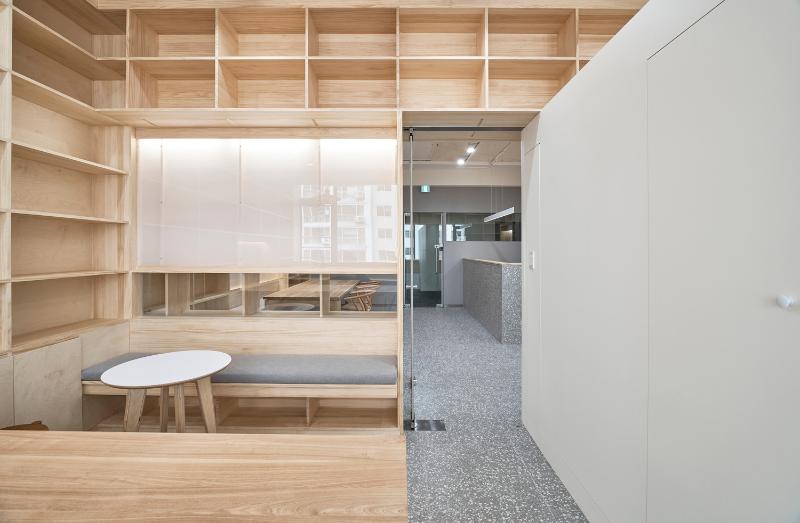 20 平米小空间，打造优雅办公环境-6