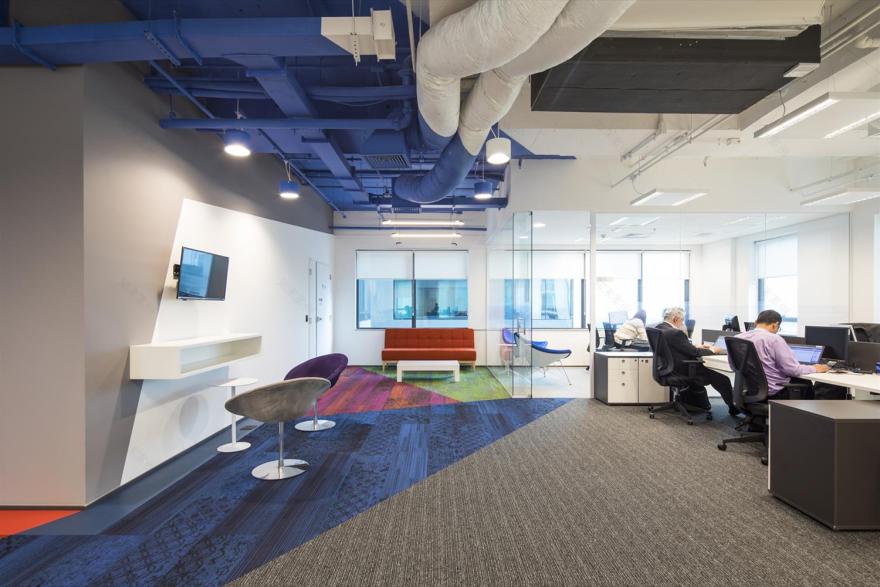 巴西 TCS 办公室设计-17