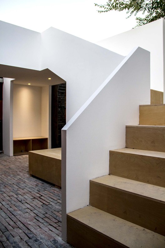 Courtyard Renovation at the White Pagoda Temple  Tsinghua University School of Architecture + maison h-19