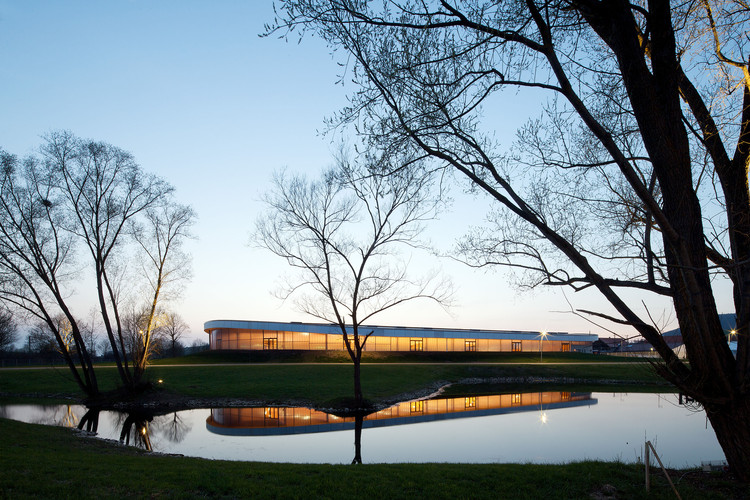 盖辛根速滑馆-7