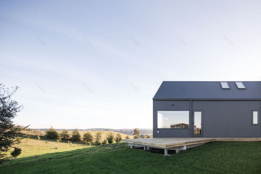 智利 Totoral House | 木质乡村别墅的现代演绎-25