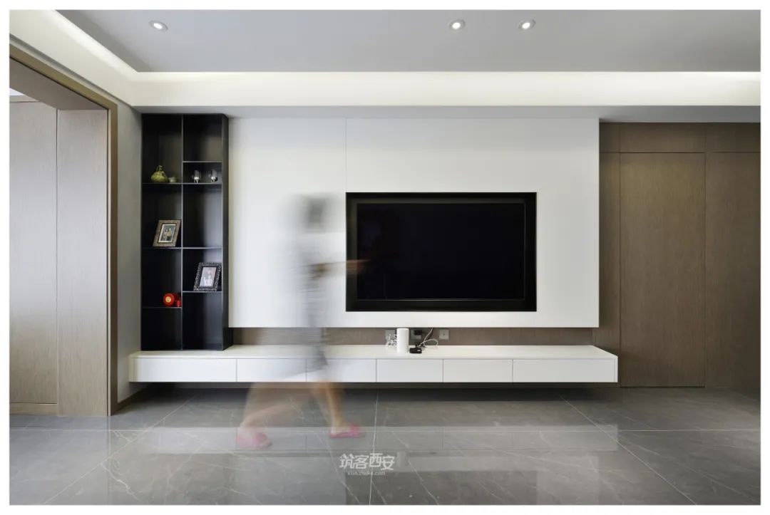 优优简简 | 吕高飞新作,现代极简风格的精致生活-3