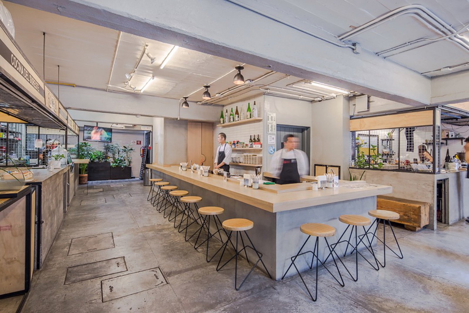 汽车零件仓库改造的“米兰44”市场  Amezcua-16