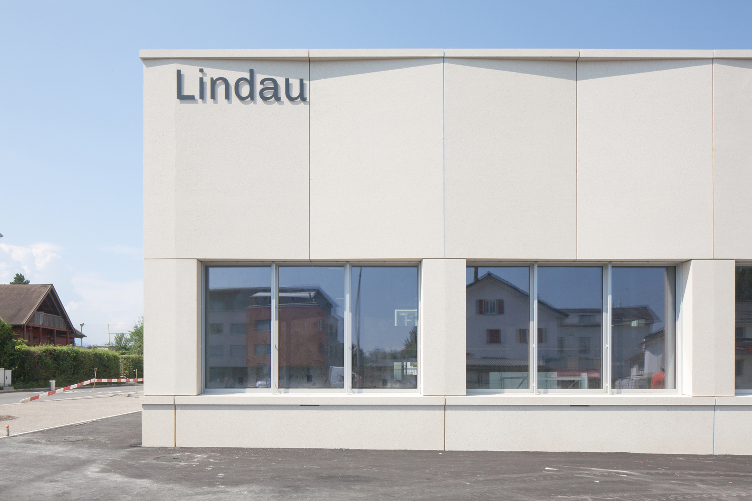 瑞士罗滕堡中学体育大楼-11