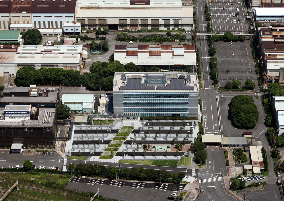 日本北九州科技中心绿意盎然的前院设计-34