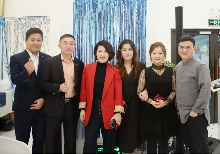 hi3 设计公司私人订制年会盛宴-5