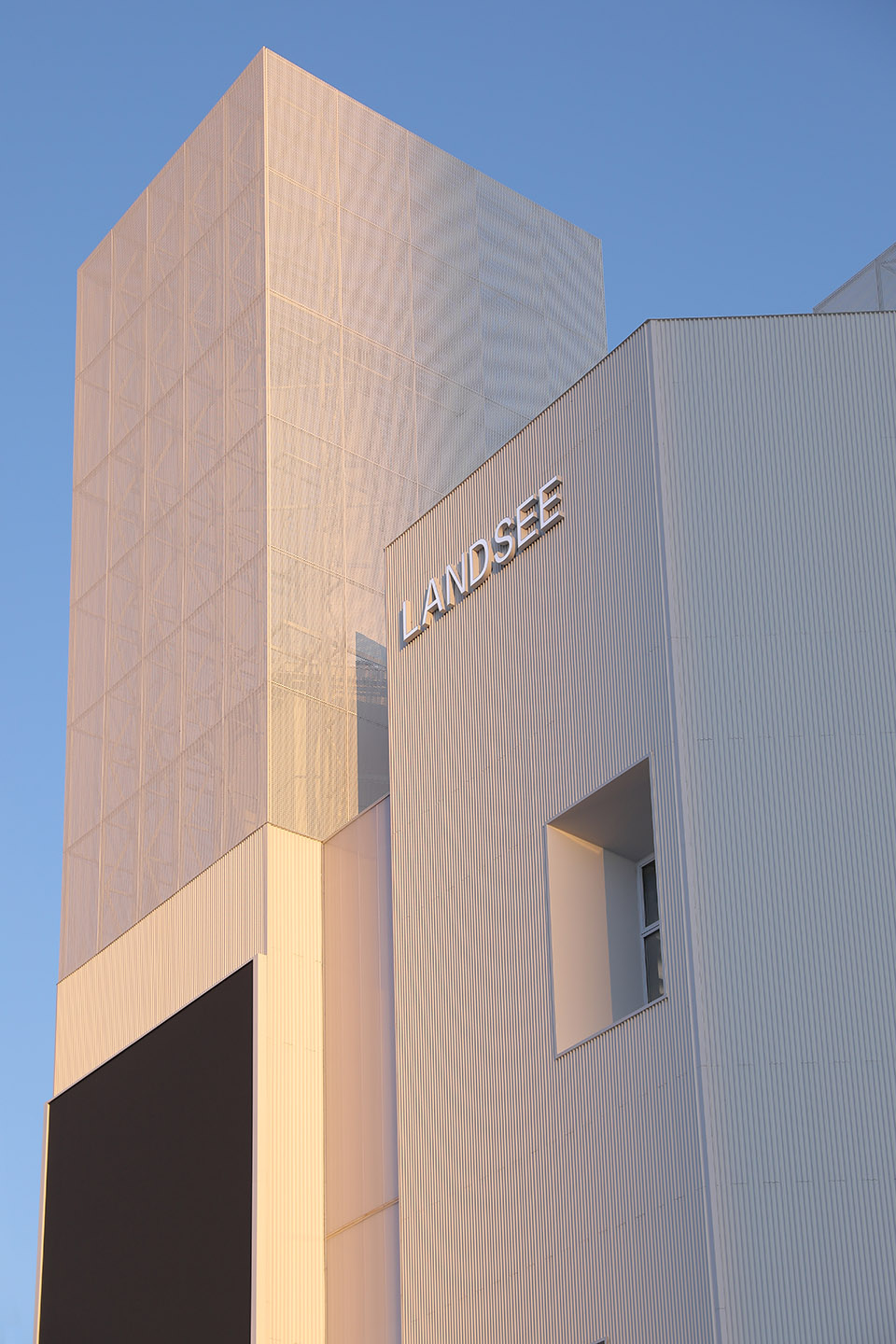 兰德湖艺术中心丨中国大庆丨慢珊瑚设计-174