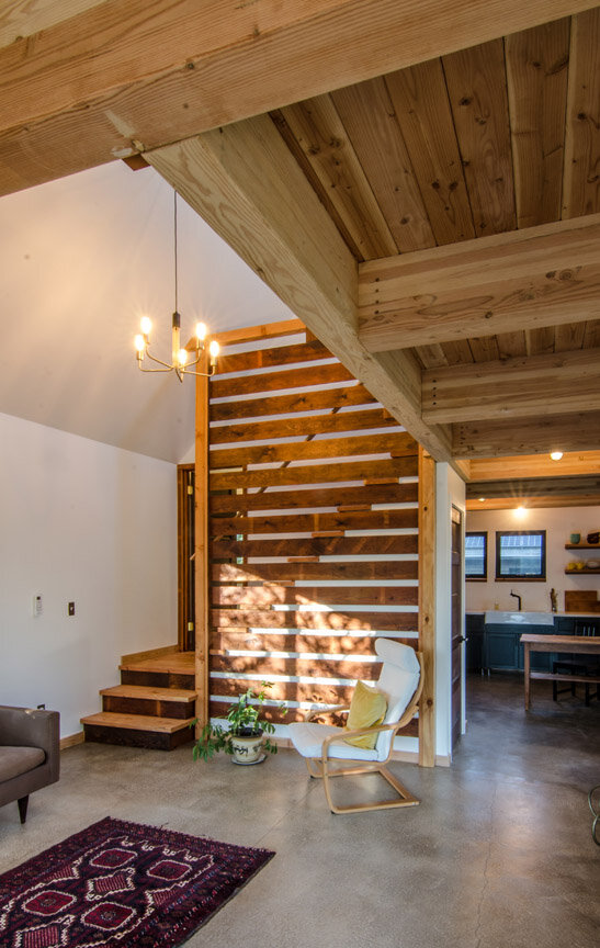 由于 FAILING ST ADU 中的 ST 和 ADU 可能是特定领域的专业术语、缩写或特定名称，没有足够信息明确其准确含义，所以难以准确翻译整个内容此为错误提示，无法提供准确翻译 丨美国波特兰丨Polyphon Architecture & Design,LLC-12