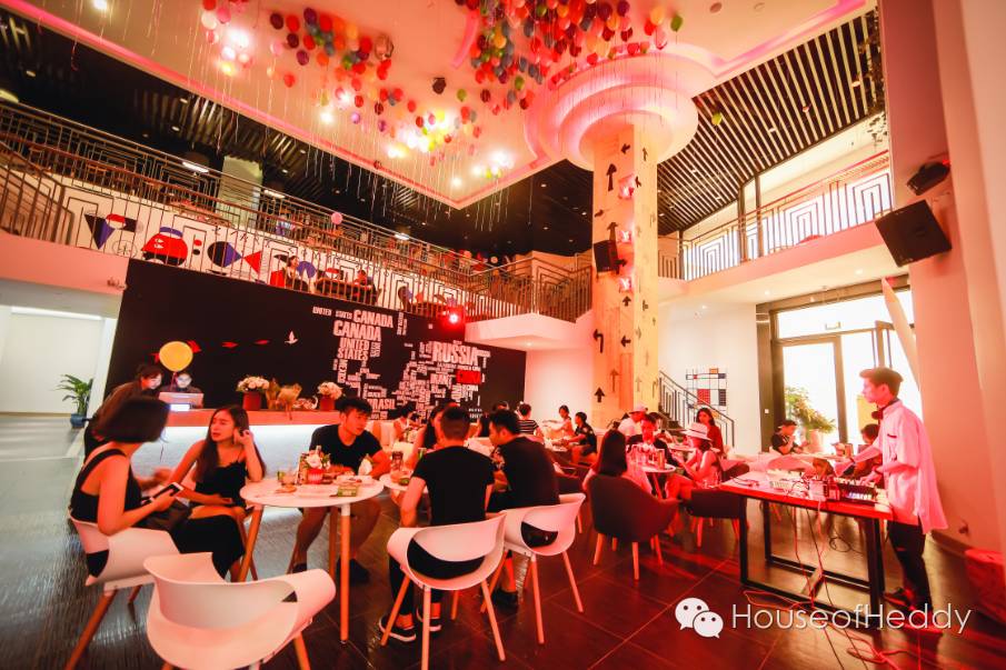 商业空间新案例 | 如何用色彩和主题打造年轻时髦娱乐新主张-72