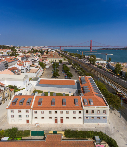 Galeotas House 多功能文化空间设计-32