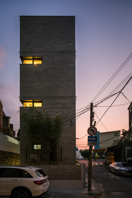 Micro Housing K  Architects H2L-17