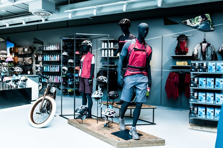 L&T 体育用品店-28