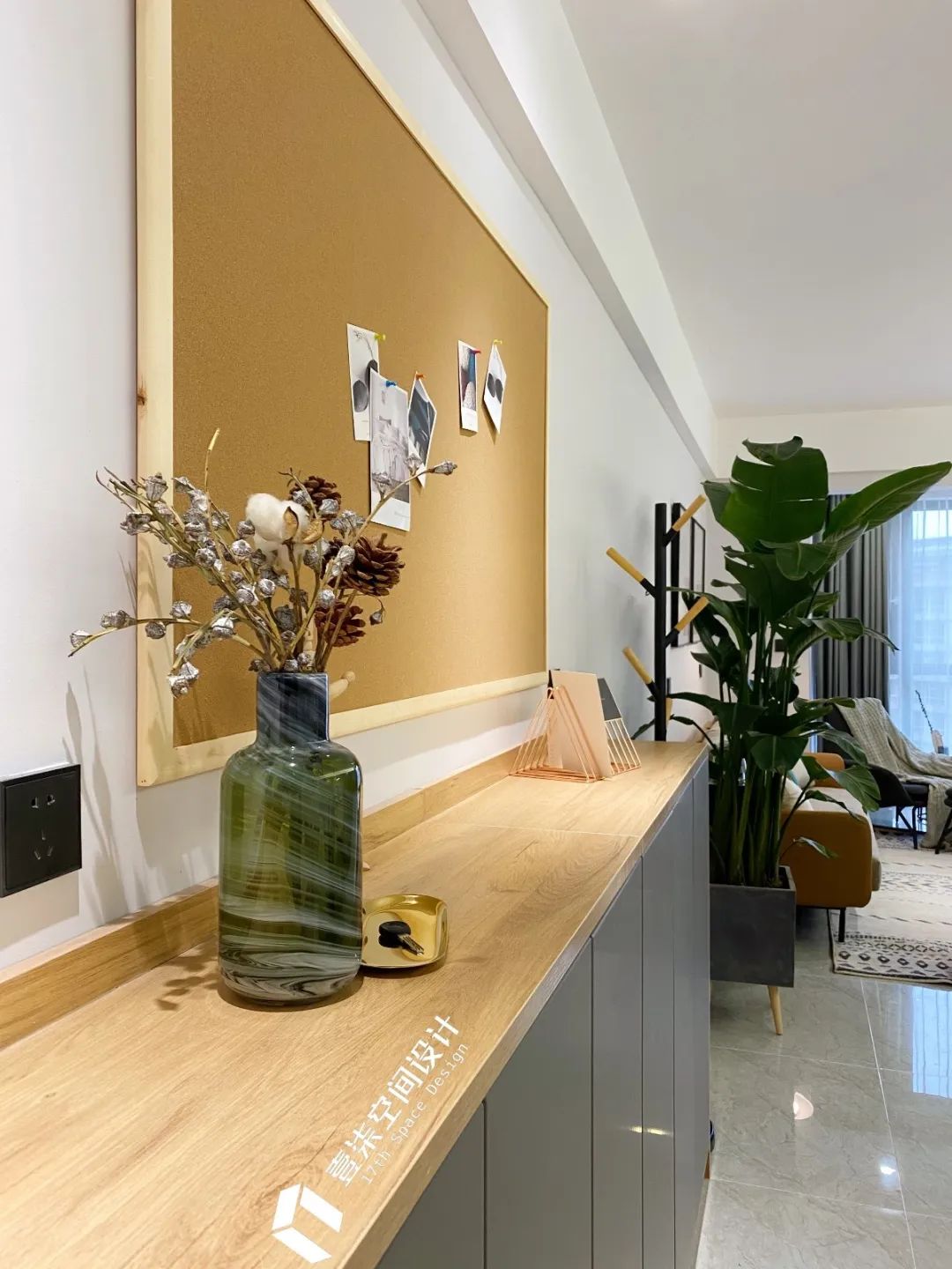 大学新生的现代生活容器-18