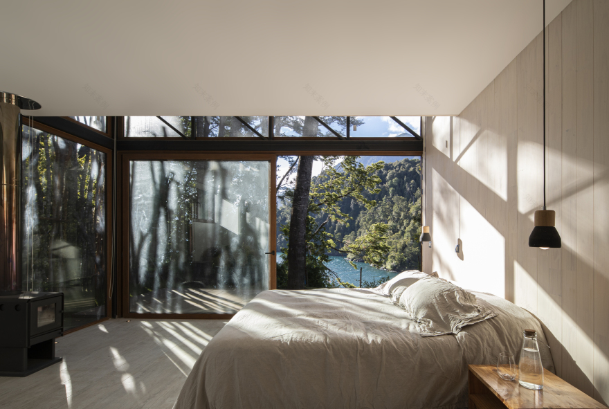 智利 Patagonia 湖畔复杂建筑设计丨Estudio Base Arquitectos-29