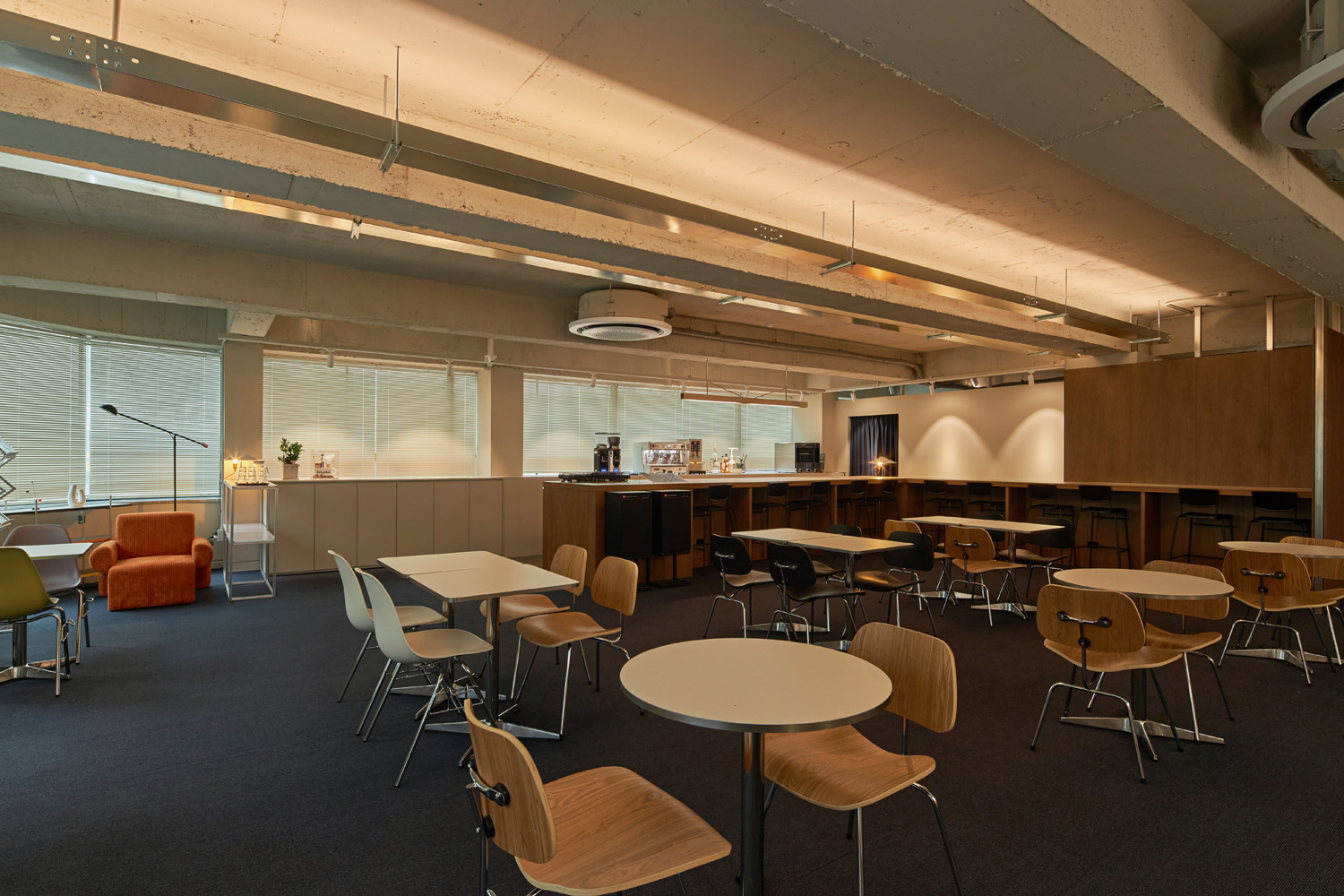 木质感卧室设计，打造温馨舒适空间-6