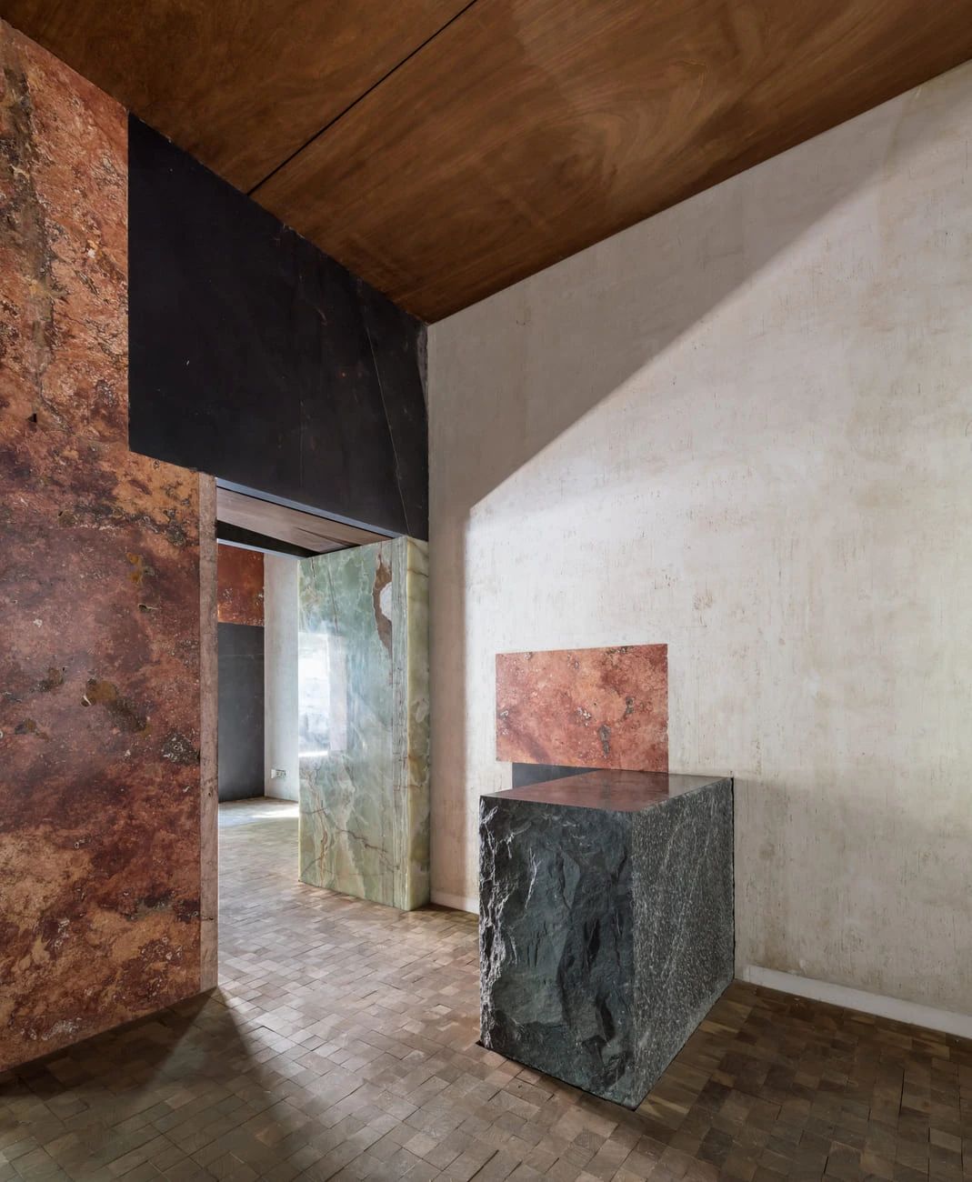 马德里 Brutalist 鞋履陈列室丨西班牙马德里丨Francisco Alonso-34