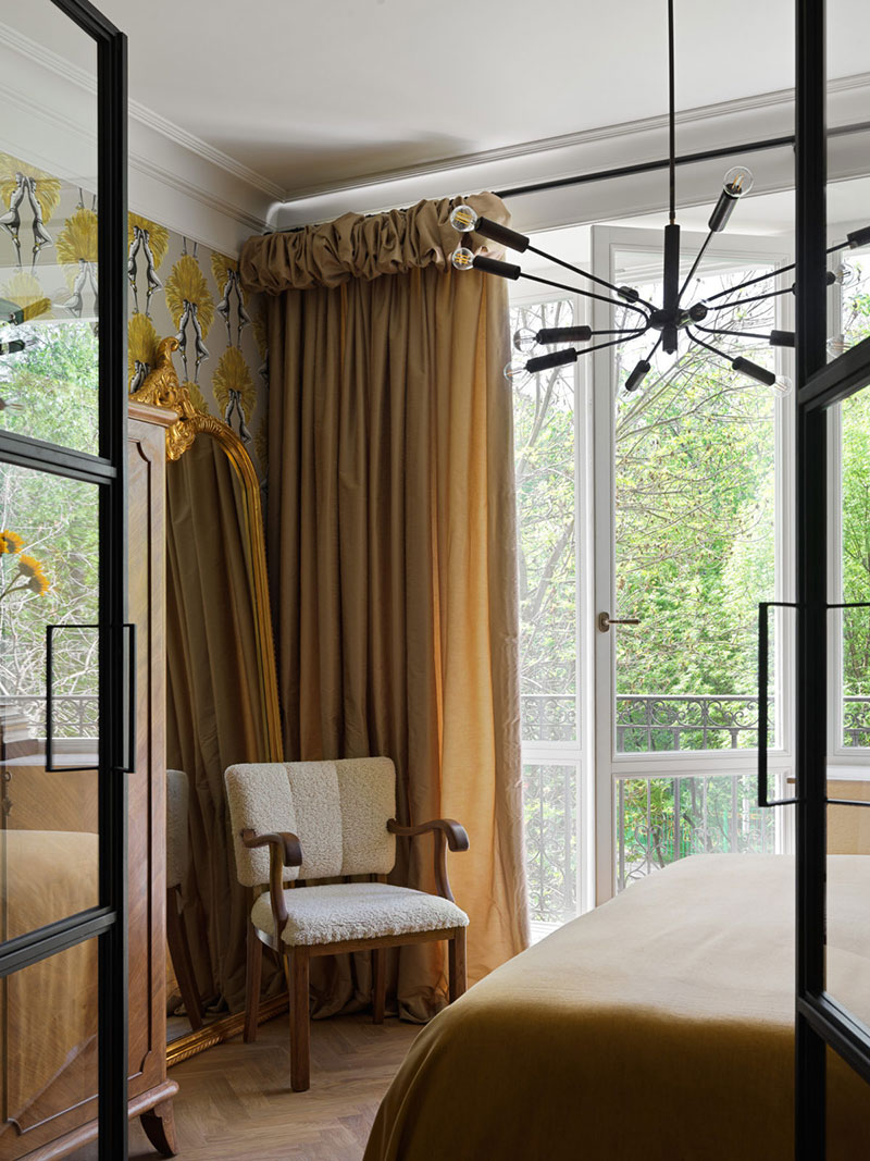 莫斯科中心斯大林建筑中女演员的复古公寓-16