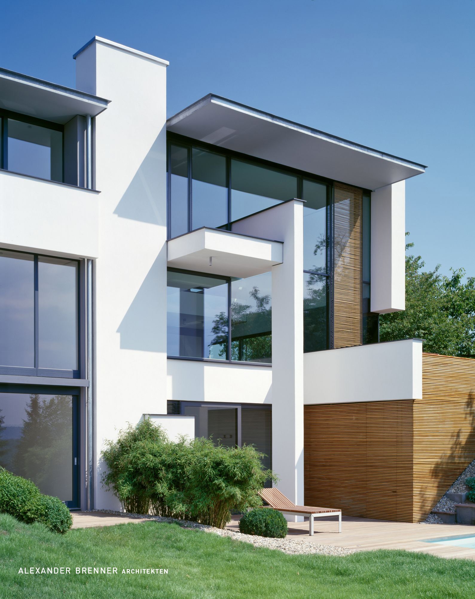 House Miki 1 Alexander Brenner Architects-9