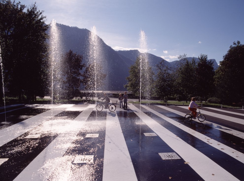 Čufar 广场 · 高科技城市活力空间丨Bruto 和 Scapelab-3