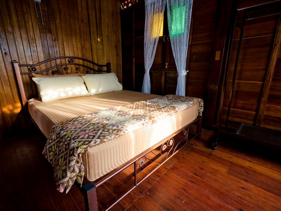 马来西亚兰卡威传统高脚木屋民宿-12