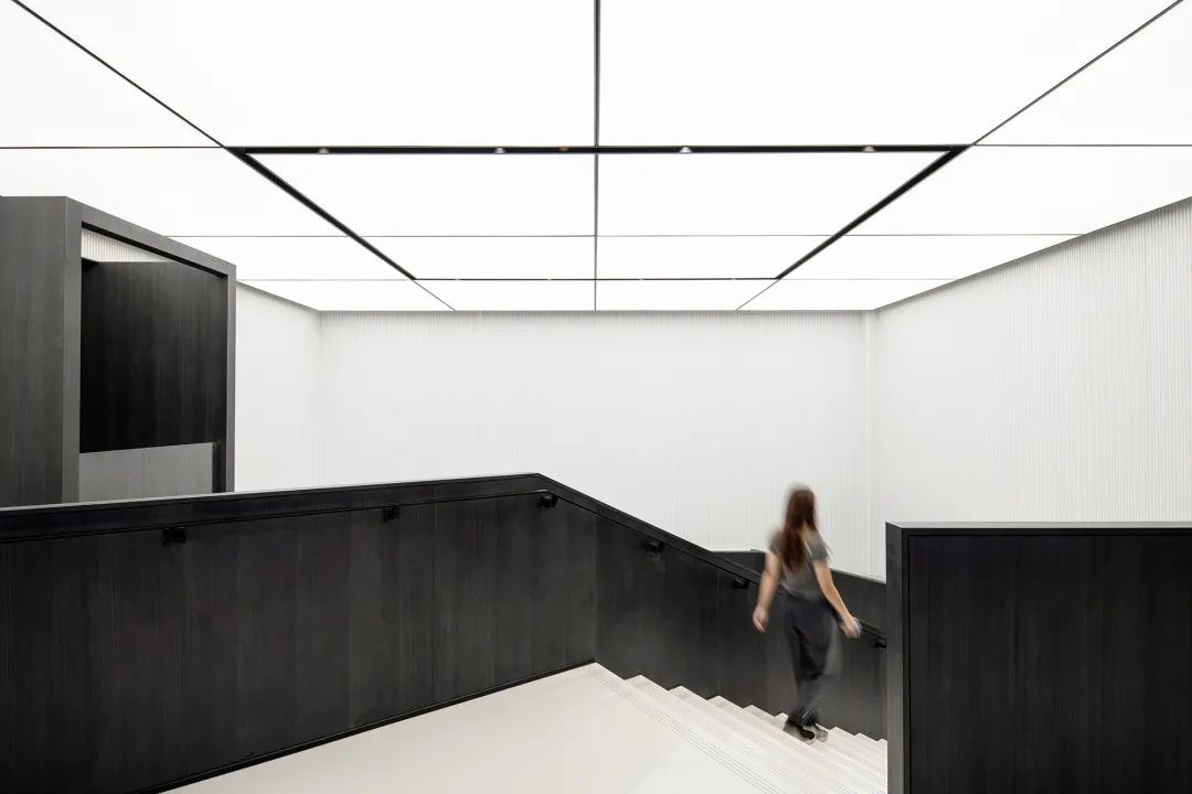 融创南昌·玖玺台销售中心 | 现代简约中的艺术与自然共生-77