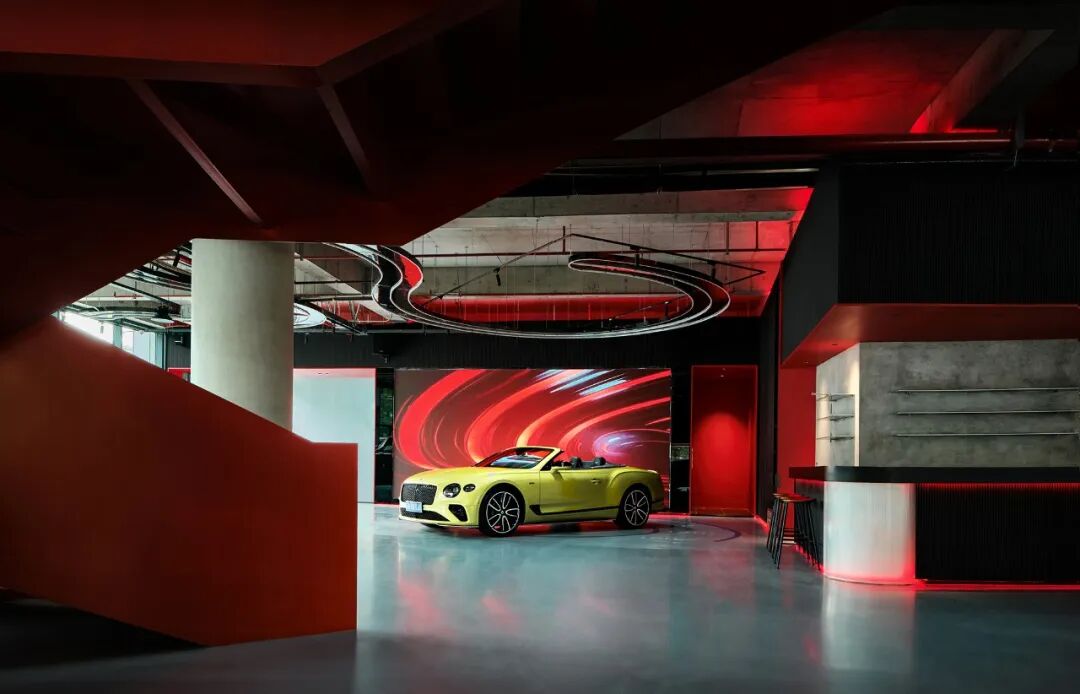 苏格设计丨3000㎡高街复古星火汽车展厅-34