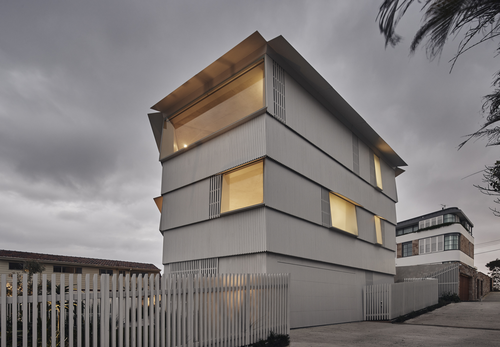 悉尼 Vaucluse 的"船板屋" | 巧妙利用规划限制,融入美景的设计惊喜-58