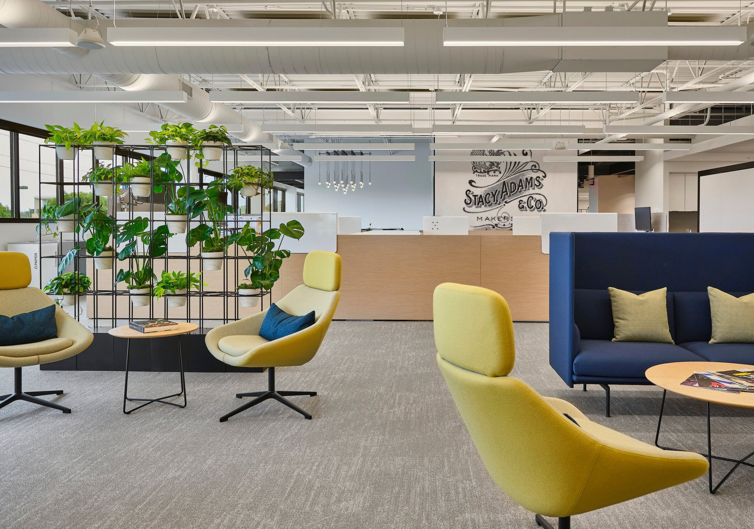 Weyco Group 总部办公空间设计丨美国威斯康星丨HGA-35