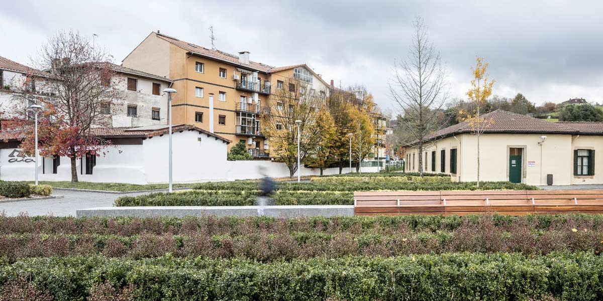 重塑 Irun 老城区广场-4