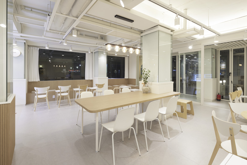 35 坪极简咖啡厅设计 打造舒适空间-3