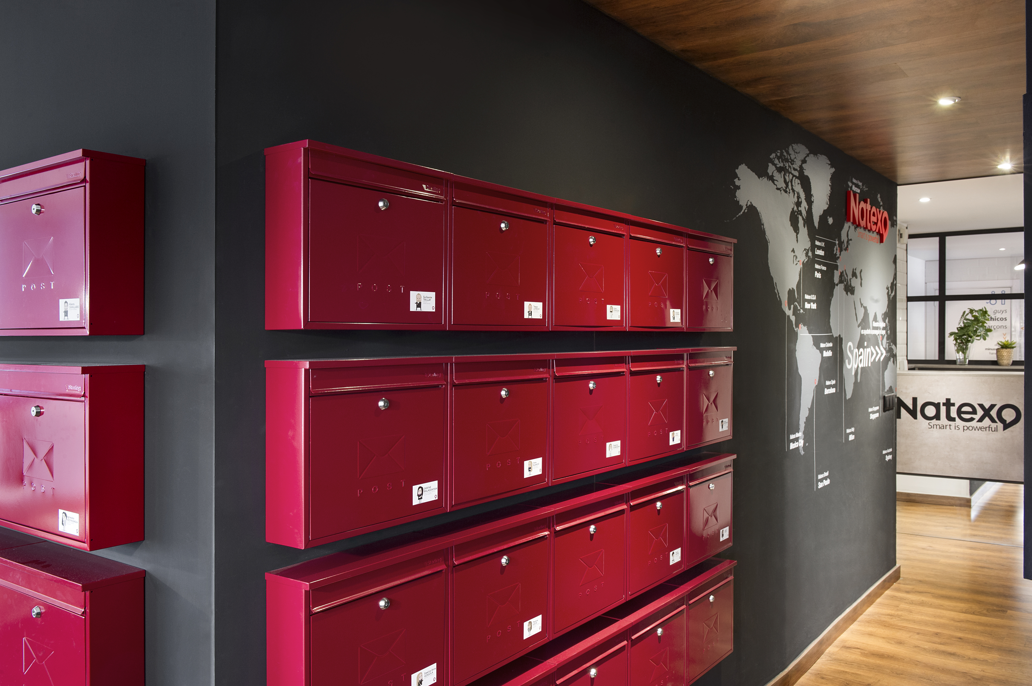 颠覆传统的办公空间设计-17