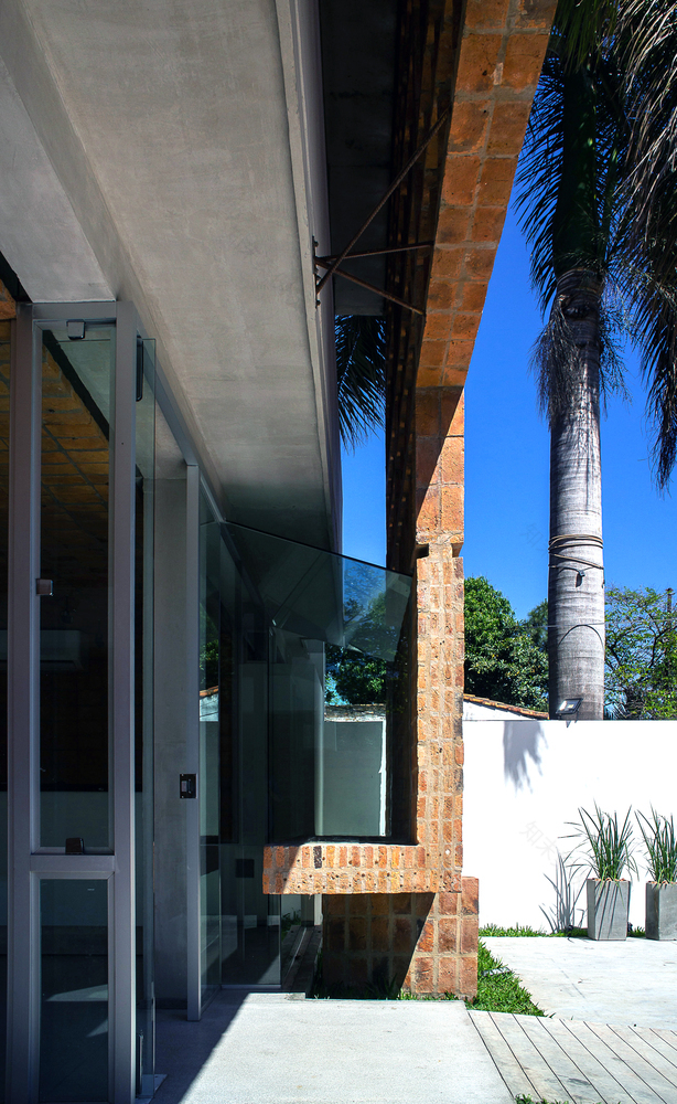 Memoir Medical Clinic Estudio ELGUE-42