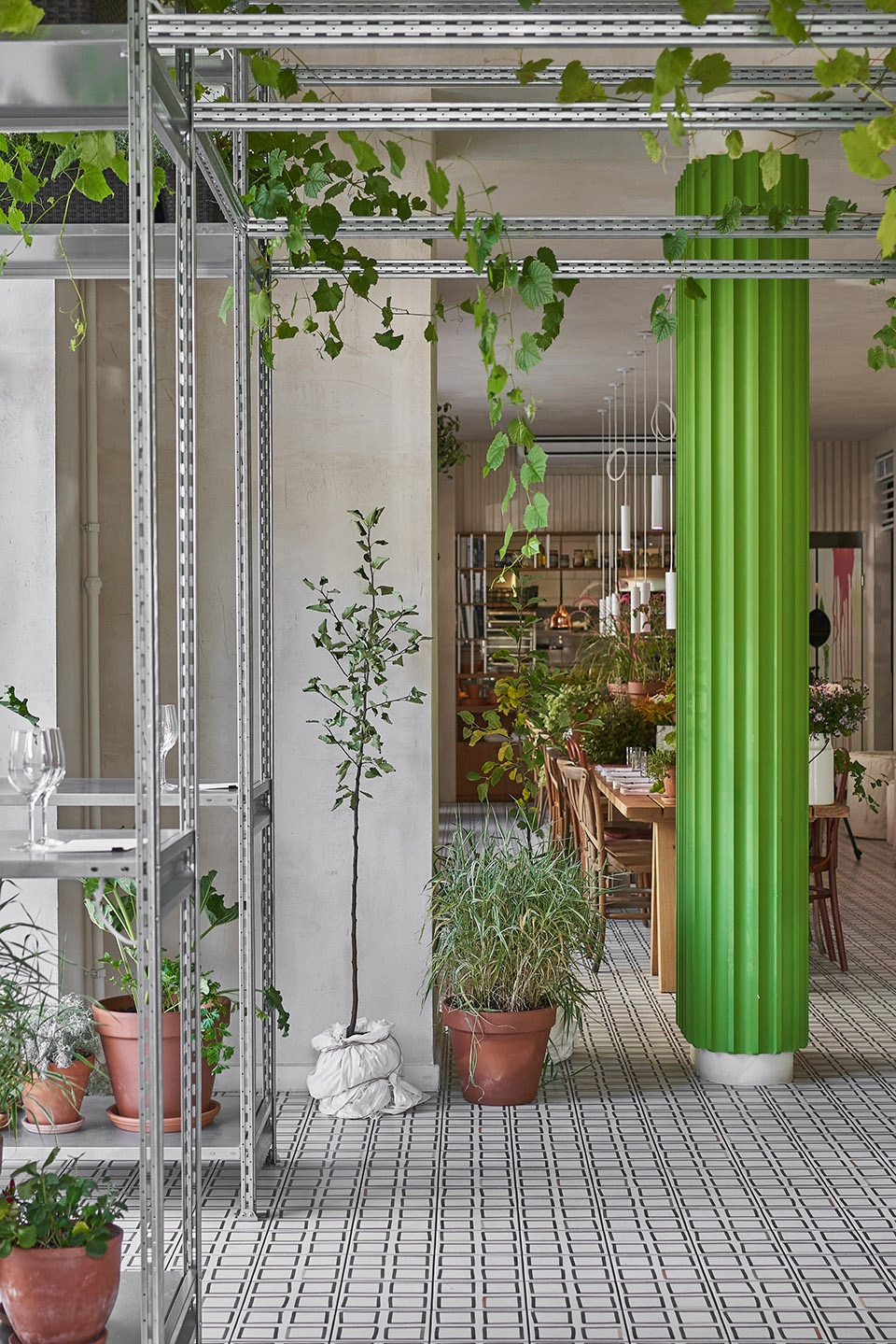 圣彼得堡 ANIMALS 快闪餐厅丨俄罗斯圣彼得堡丨DA bureau-24