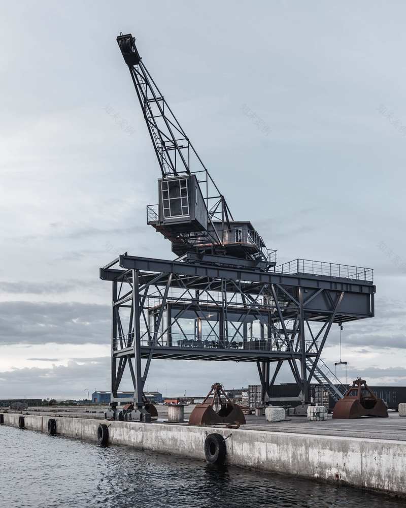 The Krane Arcgency-70