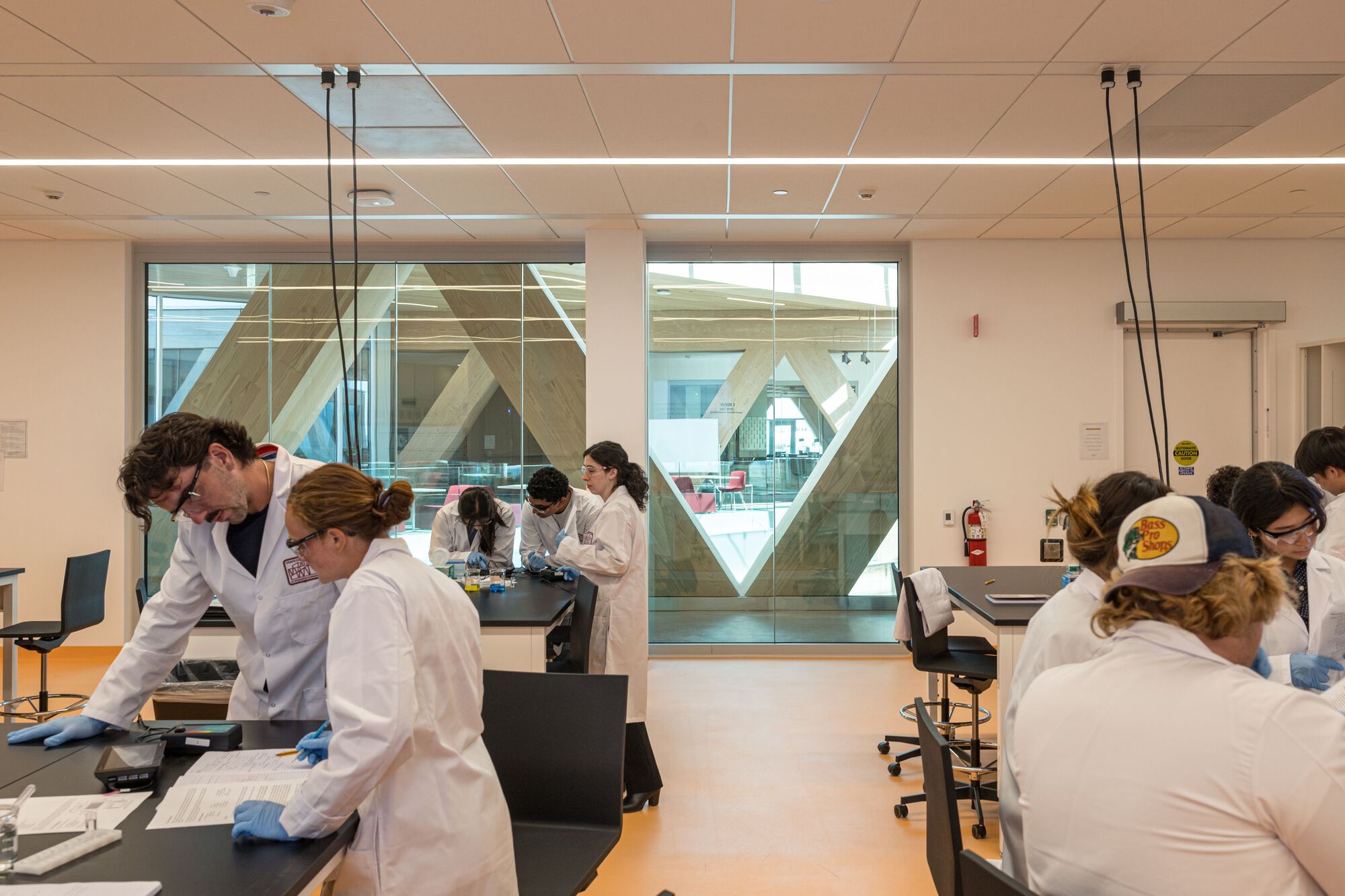 Claremont McKenna College Robert Day Sciences Center / BIG-49