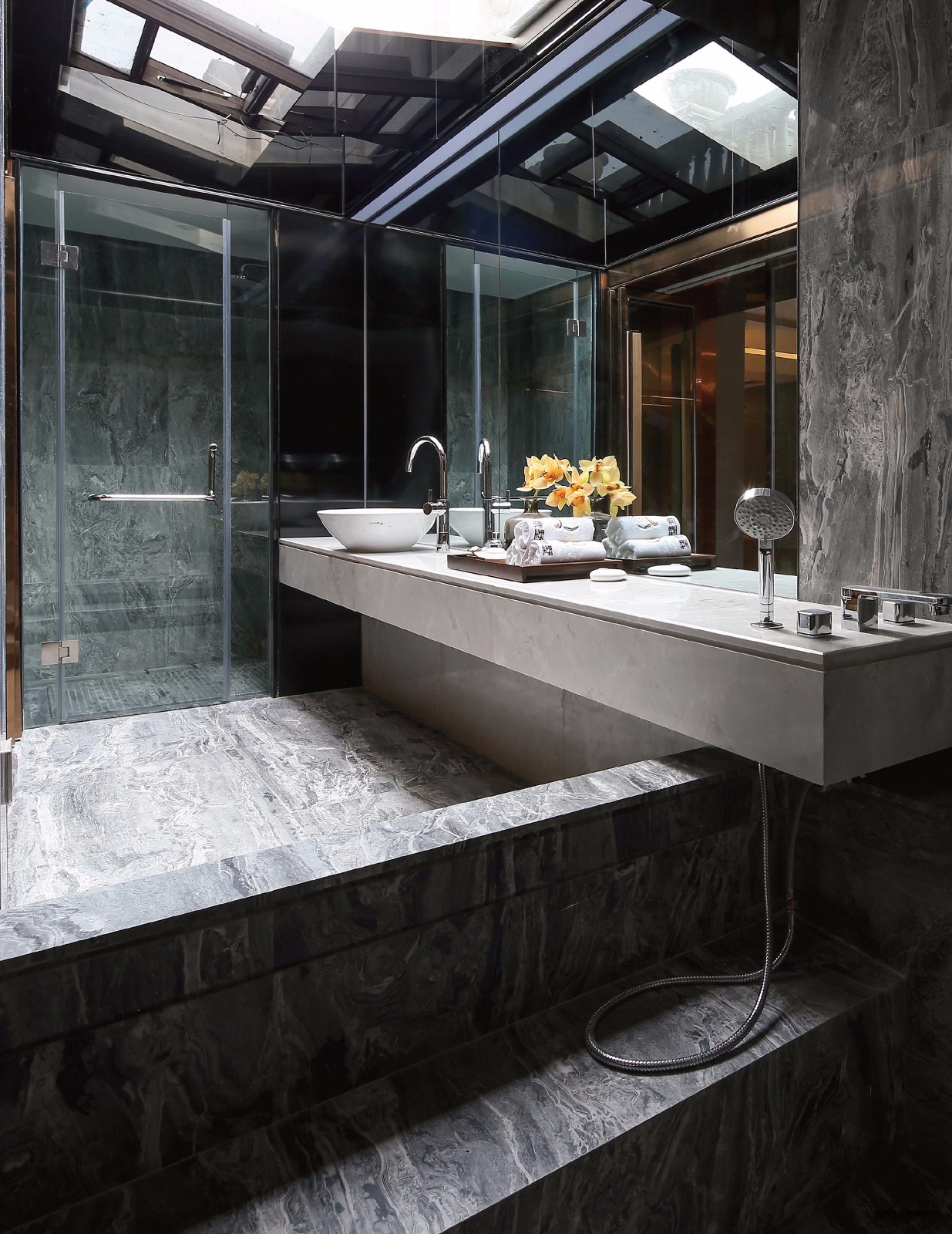 山东瑞玛名门瑞马意墅洋房 17 楼 B 户型别墅设计-10