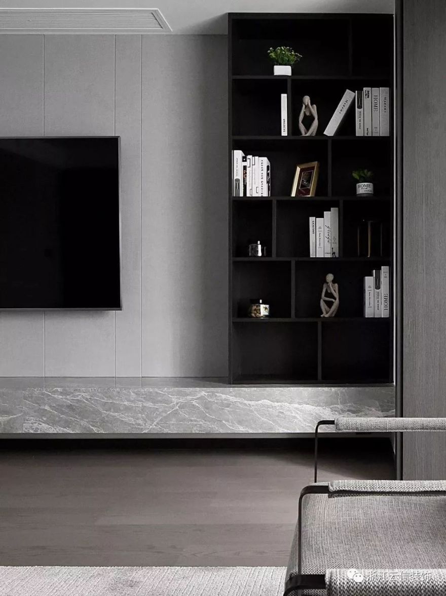 极简黑白灰,打造温馨高级住宅-59