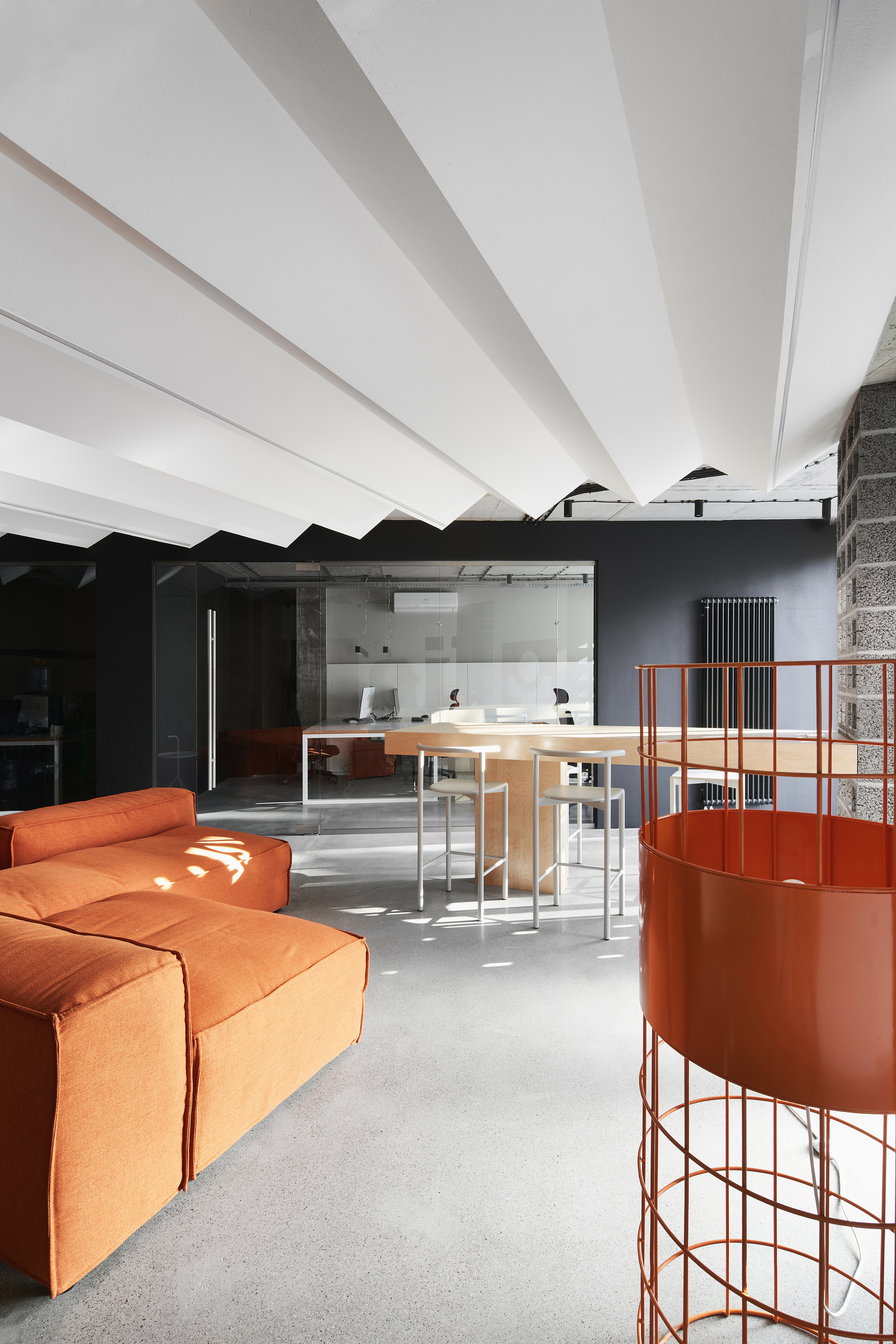 办公室音频视频，线条设计工作室丨俄罗斯加里宁格勒-10