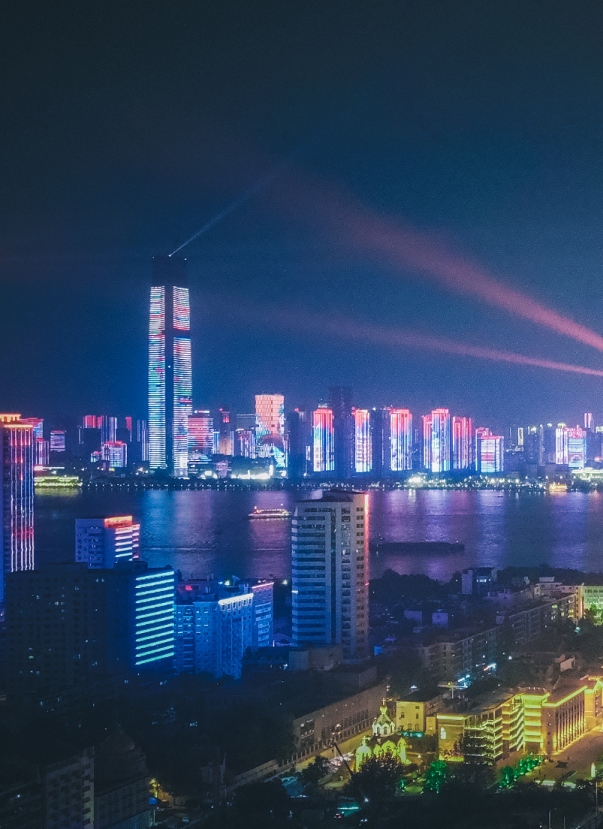 武汉绿地中心 | 长江巨幕下的室内设计盛宴-7